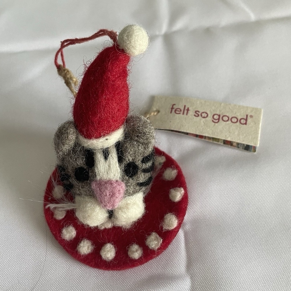 Felt So Good Holiday Critter Clarence The Christmas Cat Ornament Charm NWT